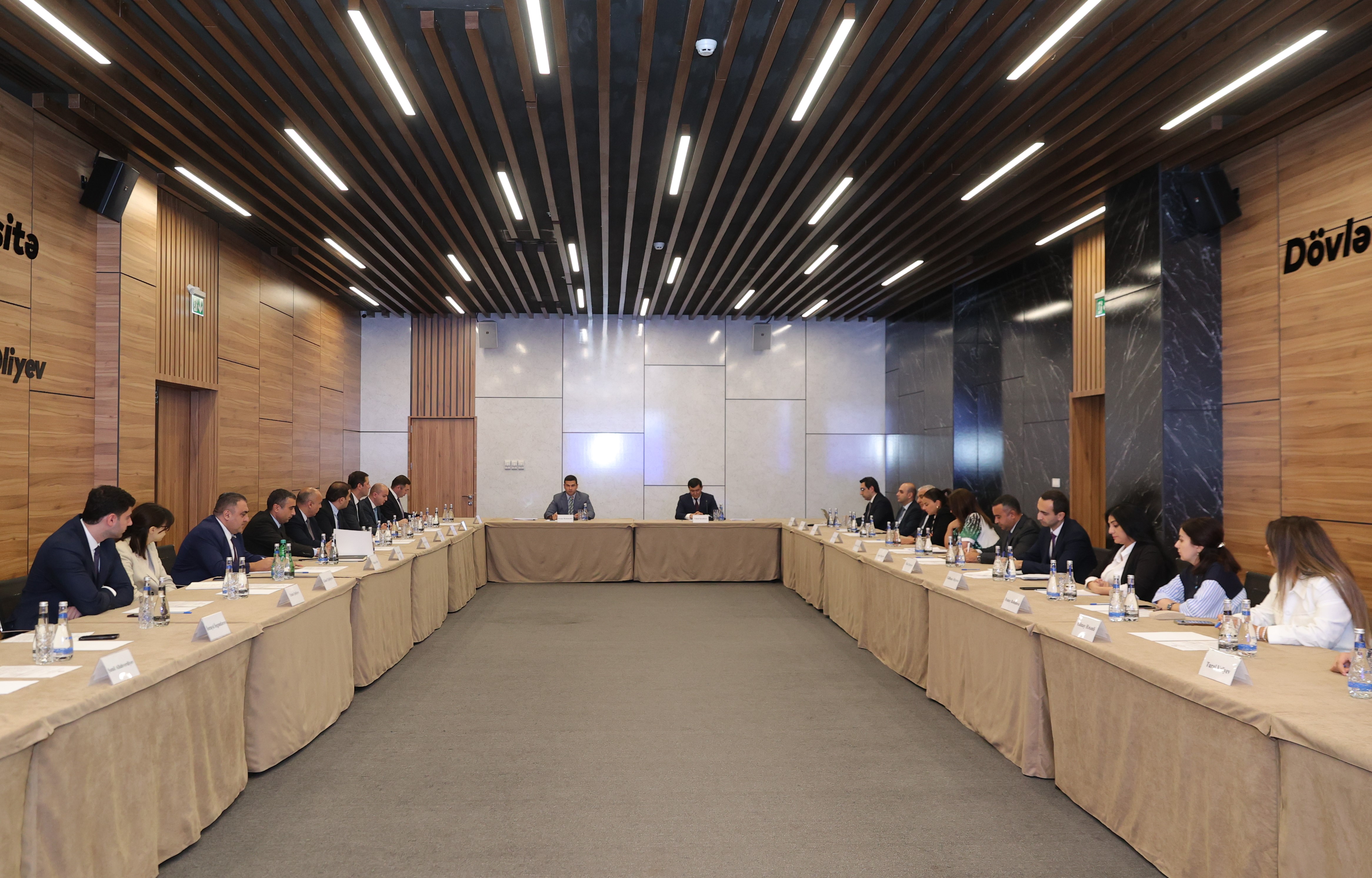 “Korporativ idarəetmə, investisiyalar və korporativ sosial məsuliyyət” işçi qrupunun növbəti iclası keçirilib